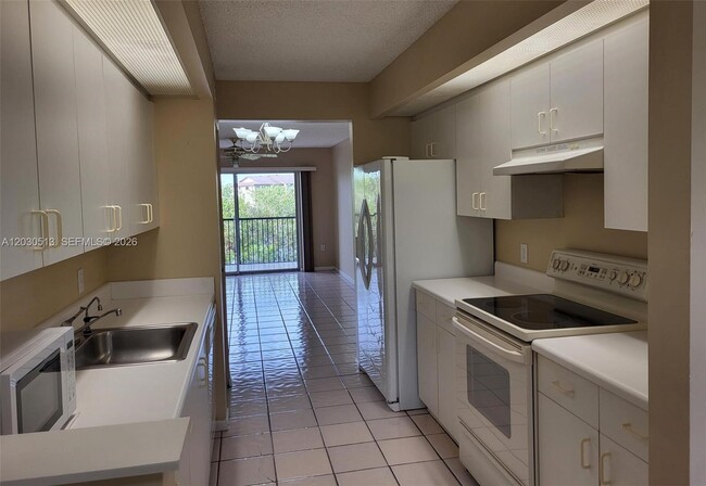 Building Photo - 13705 SW 12th St