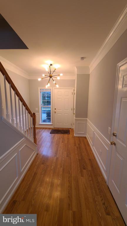 Building Photo - 47682 Sandbank Square