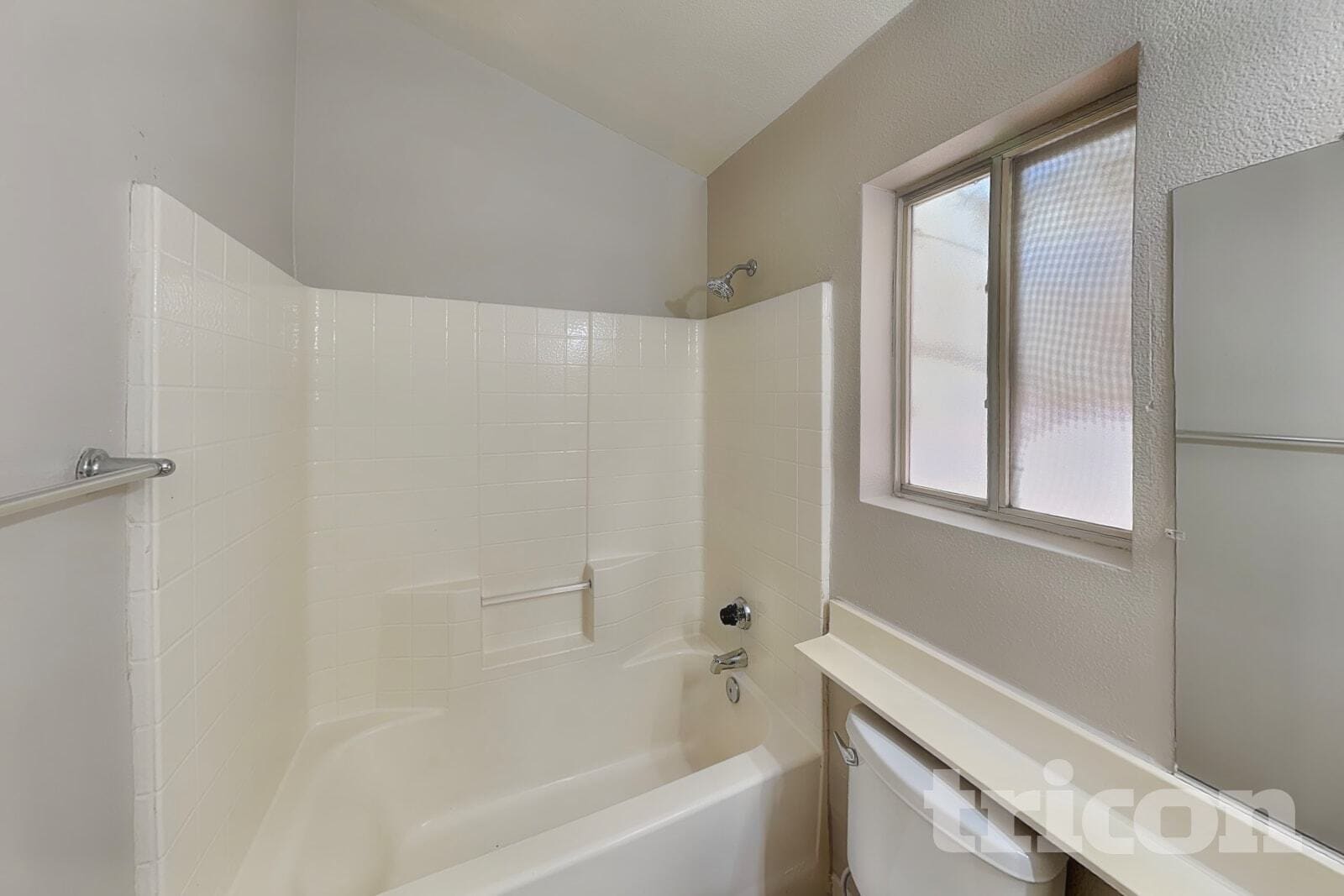 Building Photo - 1121 Indian Hedge Dr