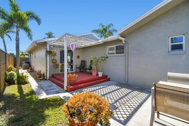 Building Photo - 3160 Downing St