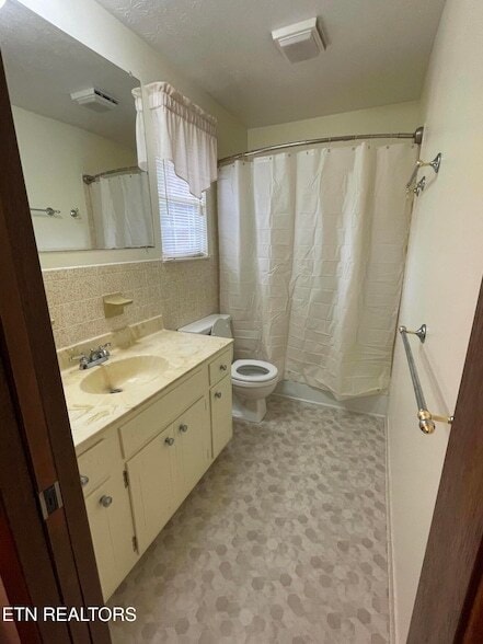 Building Photo - 9505 E Laurens Ln