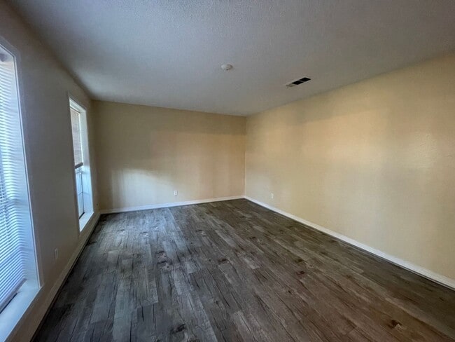 Building Photo - Lovely Two-Story Brick Home Located In "Western Hills" Off Pines Road