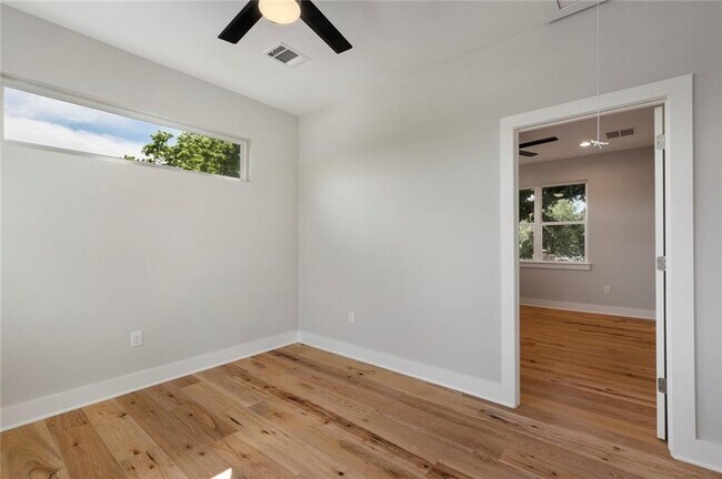 Building Photo - 1107 Stobaugh St