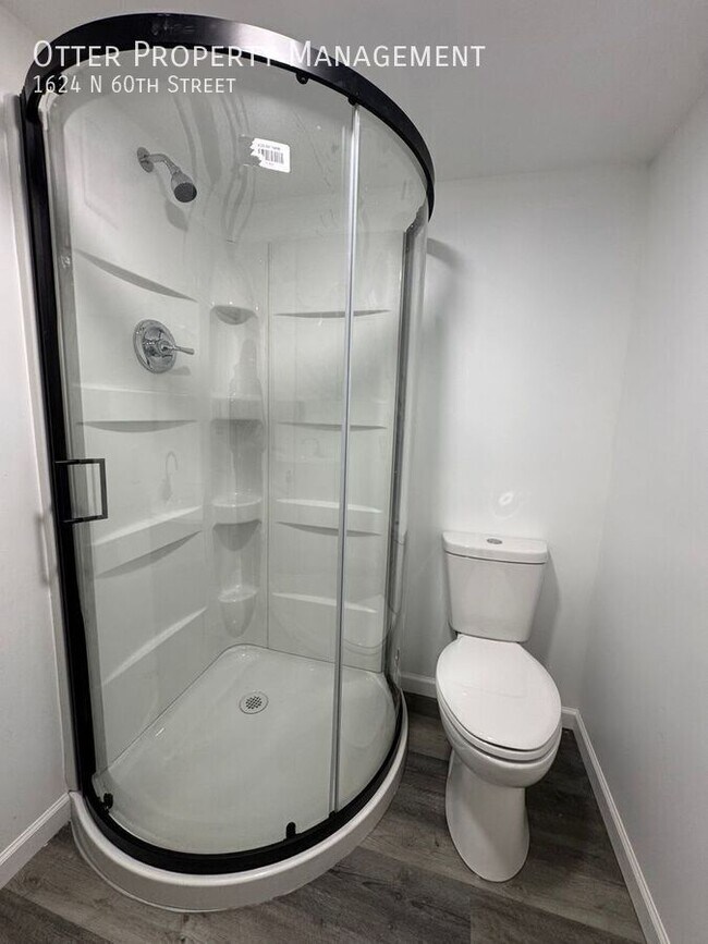 Building Photo - 1624 N 60th St