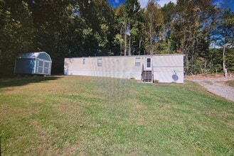 Building Photo - 160 Headman Ln