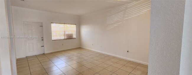 Building Photo - 10949 SW 181st Terrace