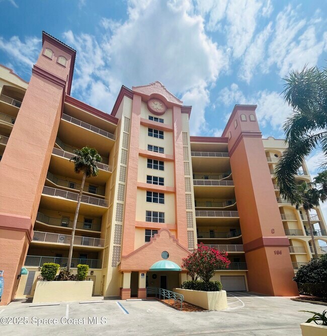 Building Photo - 104 Riverside Dr