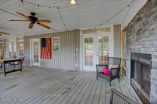 Building Photo - 4003 Auburn Ct