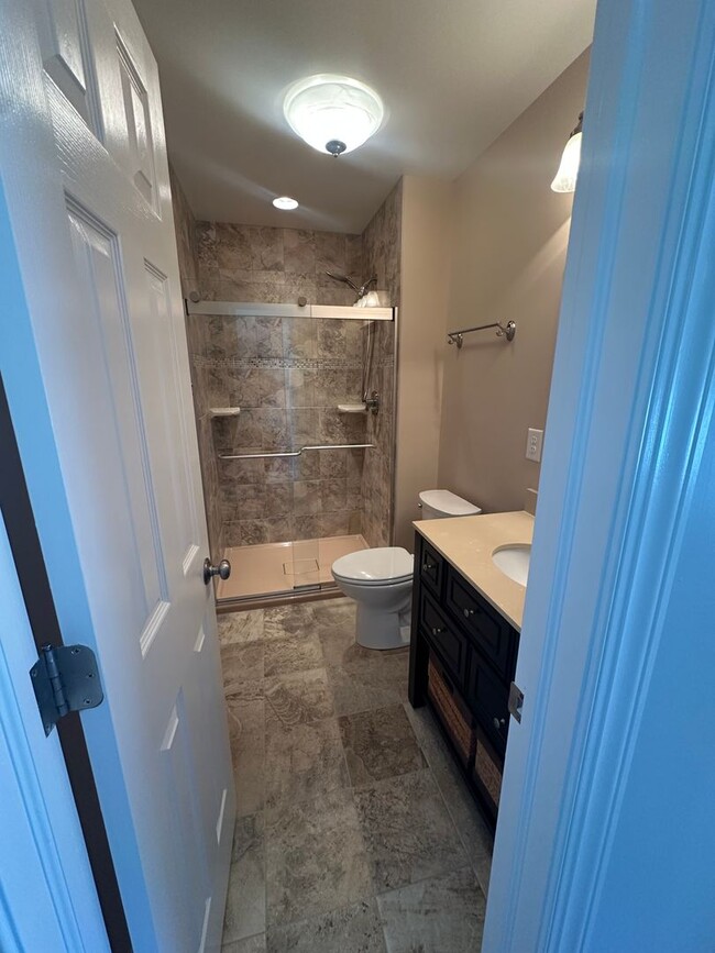 Building Photo - Long-Term Rental – Spacious 4BR/4BA Home i...