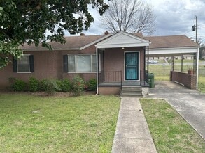 Building Photo - ***Limited-Time Offer: Up to 2 Months Free! Lease for 13 months and get 1 month free, extend to 2...