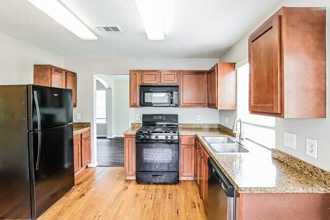 Building Photo - 4606 Serenity Trail