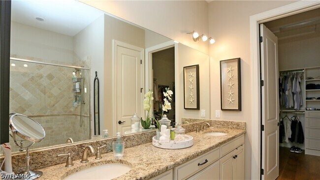 Building Photo - 10155 Coconut Rd