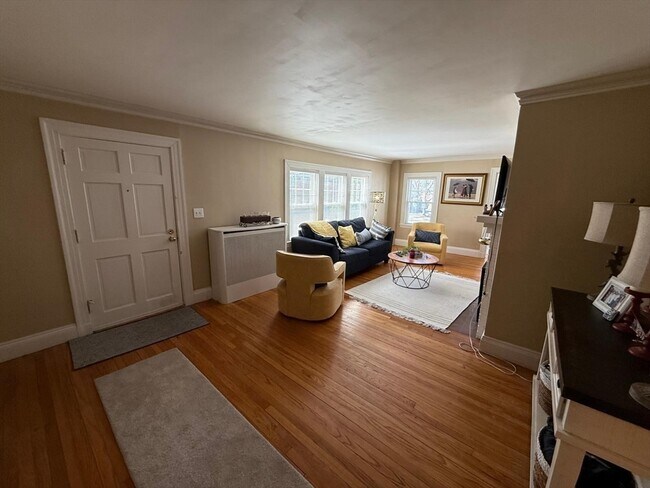 Building Photo - 66 Westchester Rd