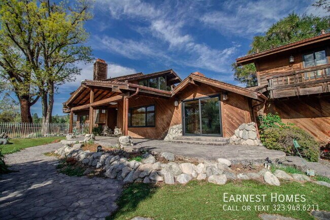 Building Photo - 11619 Lerdo Ave