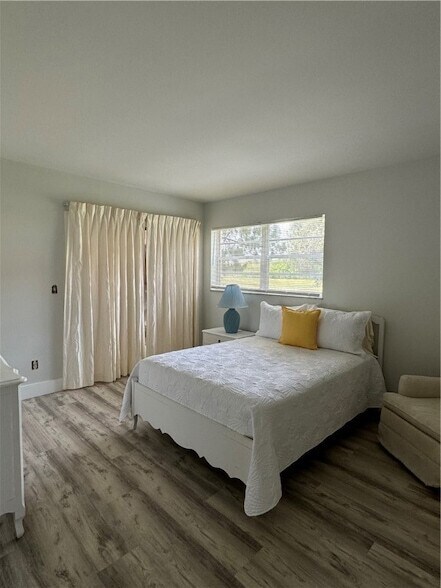 Building Photo - 48 Woodland Dr