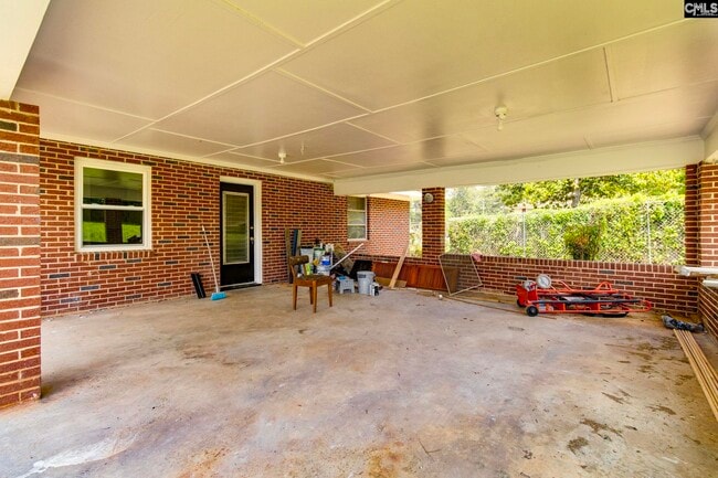 Building Photo - 120 McRae St