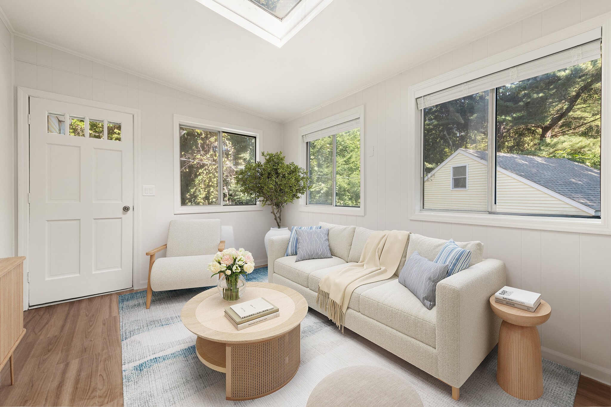 Sunroom - 48 Meyer Pl