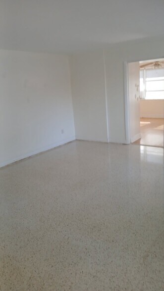 Building Photo - 941 Highland Ave