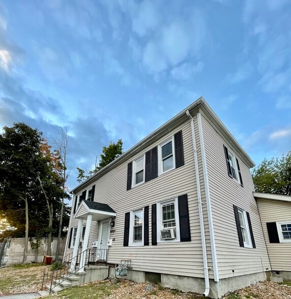 Building Photo - 16 Crompton St