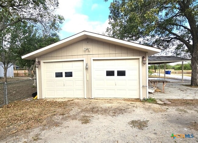 Building Photo - 105 Santa Clara St