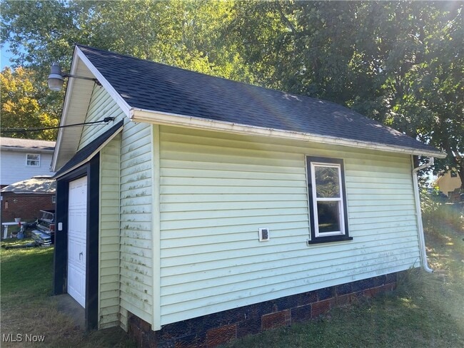 Building Photo - 240 Edwin St NW