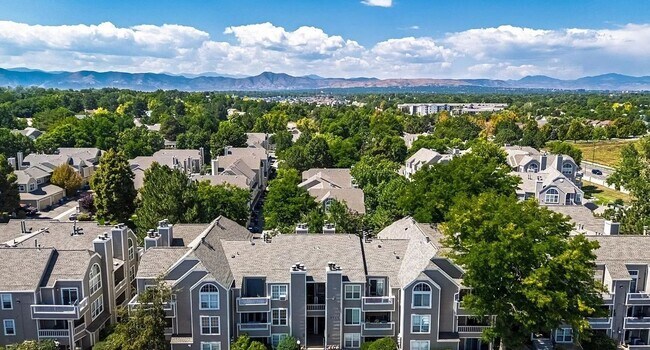 Building Photo - SPACIOUS & UPDATED 1BD/1BA Condo- Lakewood, CO! Available NOW!