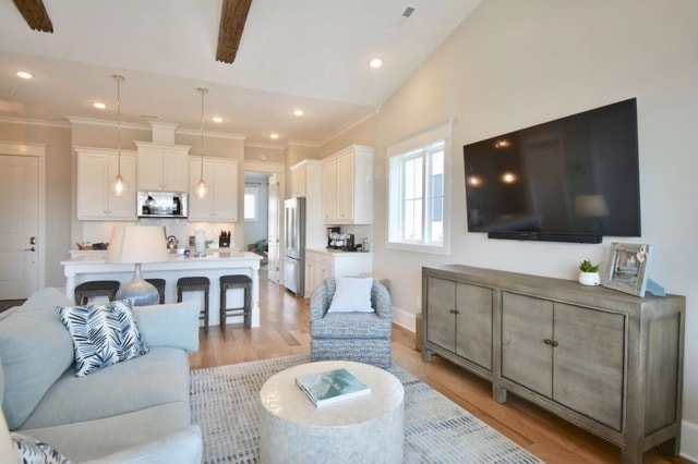 Building Photo - 18 Seagull St