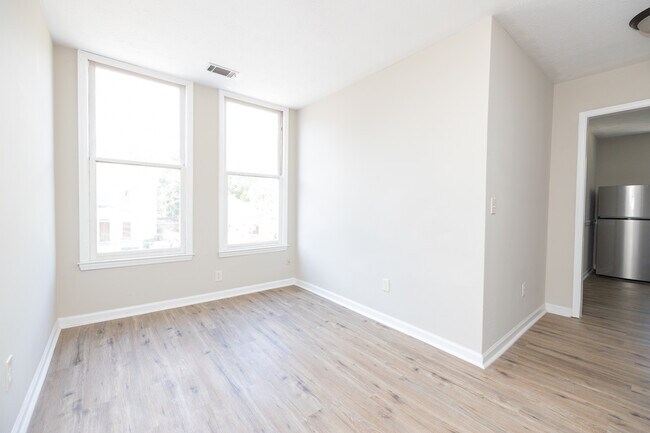 Building Photo - 1300 18th St