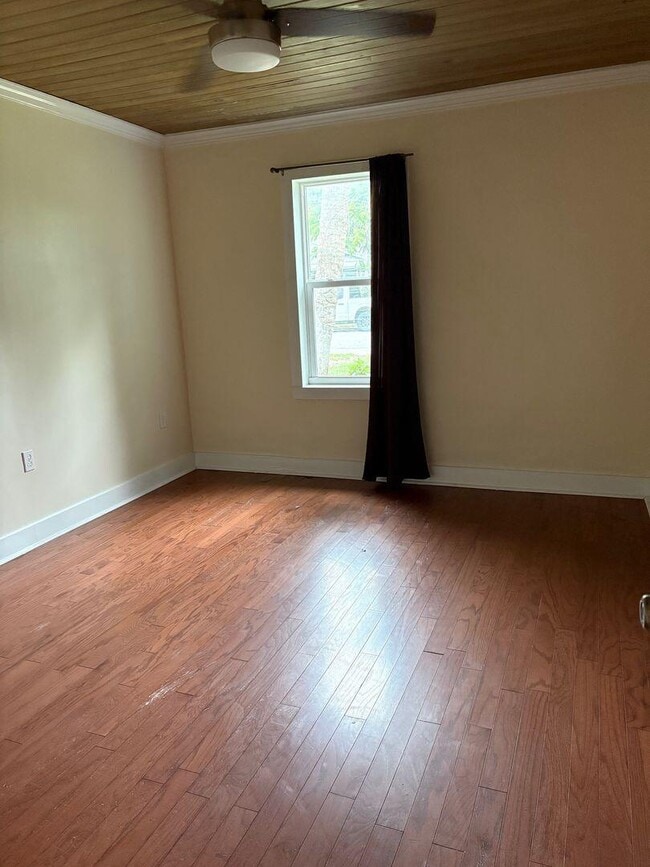 Building Photo - 810 Citrus Ave