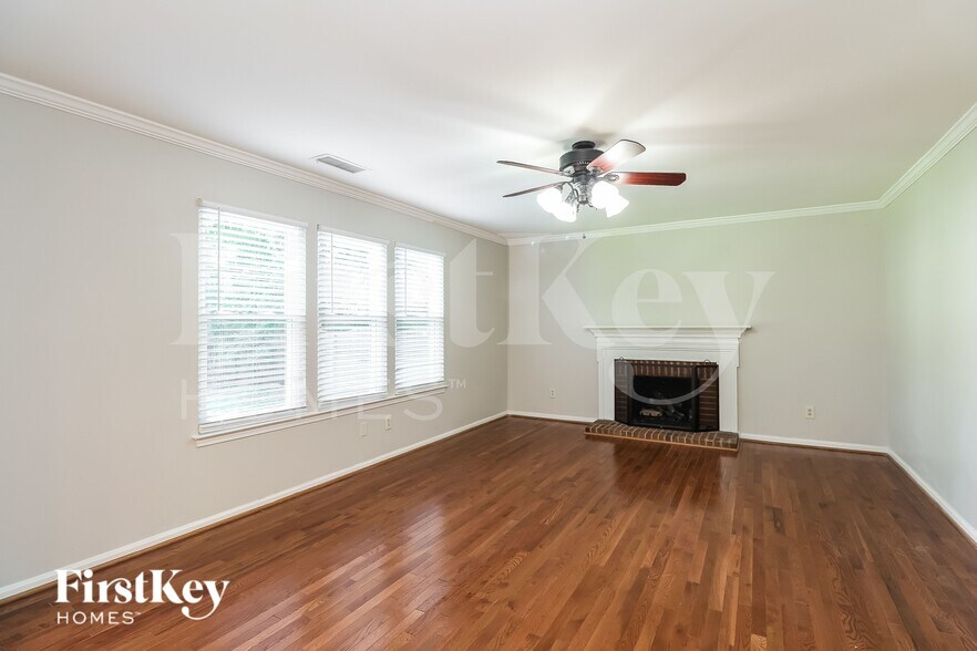Building Photo - 1302 Sweetgum Ln