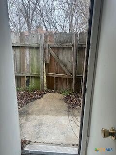 Building Photo - 506 Esther Cir