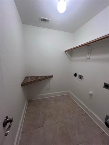 Building Photo - 9301 Leesburg Ct