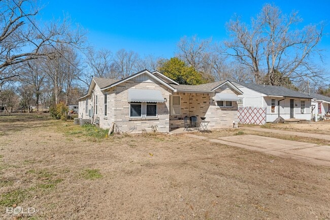 Building Photo - 1129 Boone St