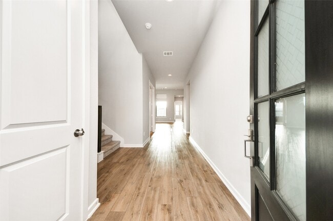 Building Photo - 2901 Apple Rose Ln