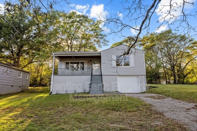 Primary Photo - 932 5 Mile Rd