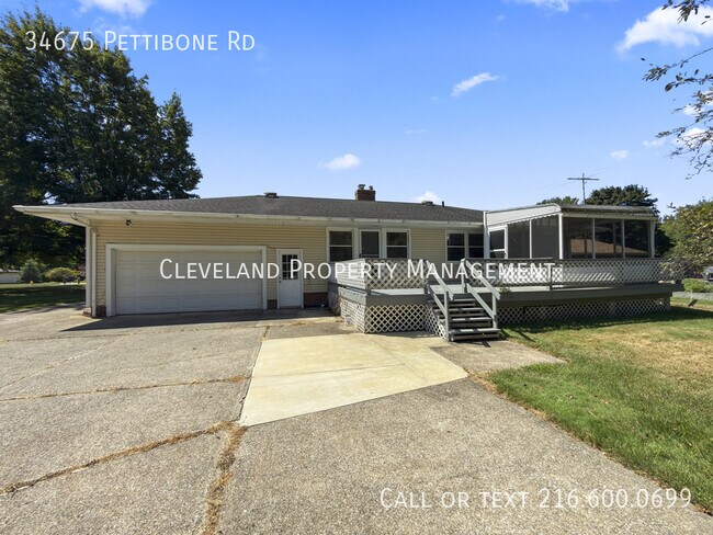 Building Photo - 34675 Pettibone Rd