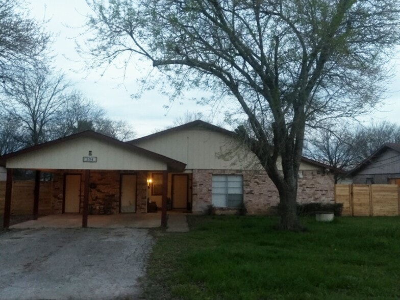 Exterior of the property. - 104 Cockerham St