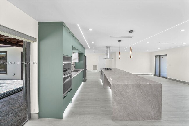 Building Photo - 4700 SW 110th Ave