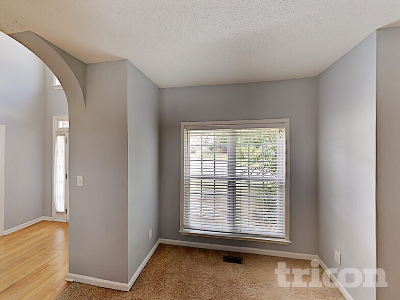 Building Photo - 4047 Heritage Crossing Point SW