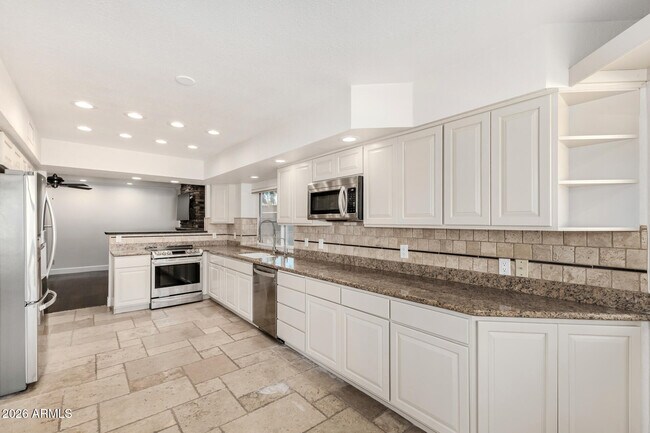 Building Photo - 10638 E Turquoise Ave