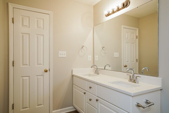 Building Photo - 4109 Mackinac Island Ln