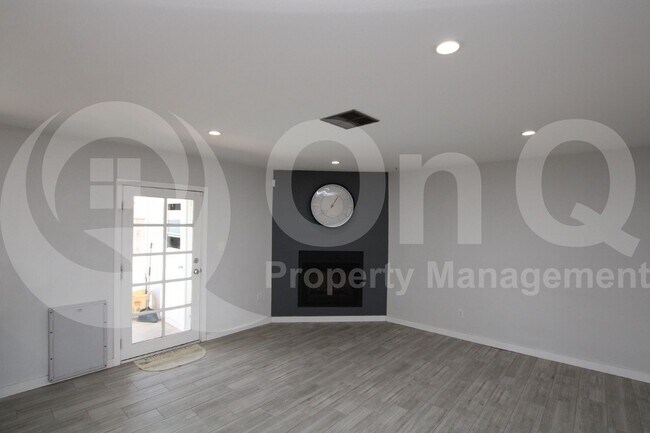 Building Photo - 3304 N El Dorado Dr