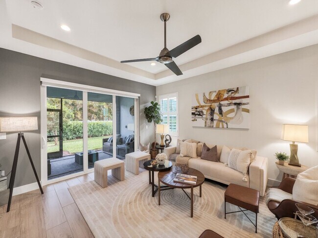 Building Photo - Turnkey Furnished Villa Naples FL