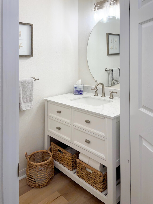 1st Floor Powder Room - 2034 Strathmill Dr