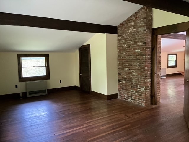 Building Photo - 310 Chapman Rd