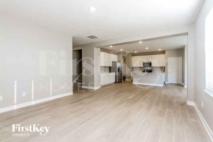 Building Photo - 930 Shadow Dr