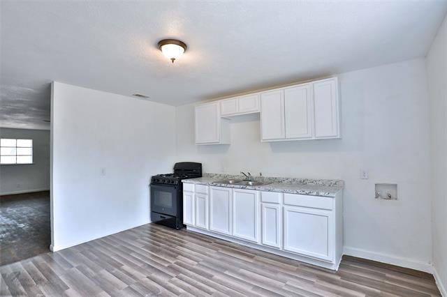 Building Photo - 1634 Briarwood St