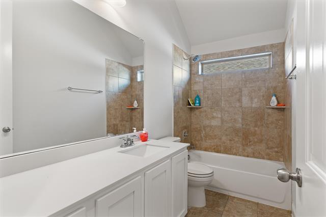 Building Photo - 1706 Celebration Ln
