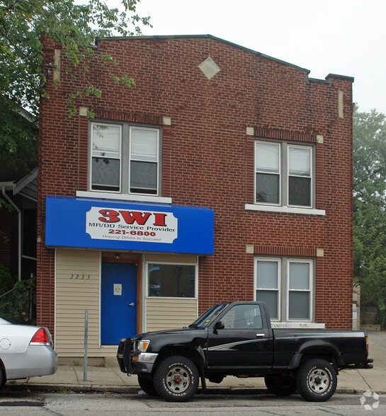 Building Photo - 3235 Jefferson Ave