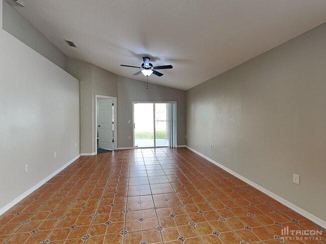 Building Photo - 14131 Colonial Spring Way